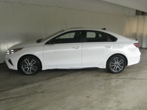 Used 2022 Kia Forte GT-Line w/ GT-Line Premium Package image 25