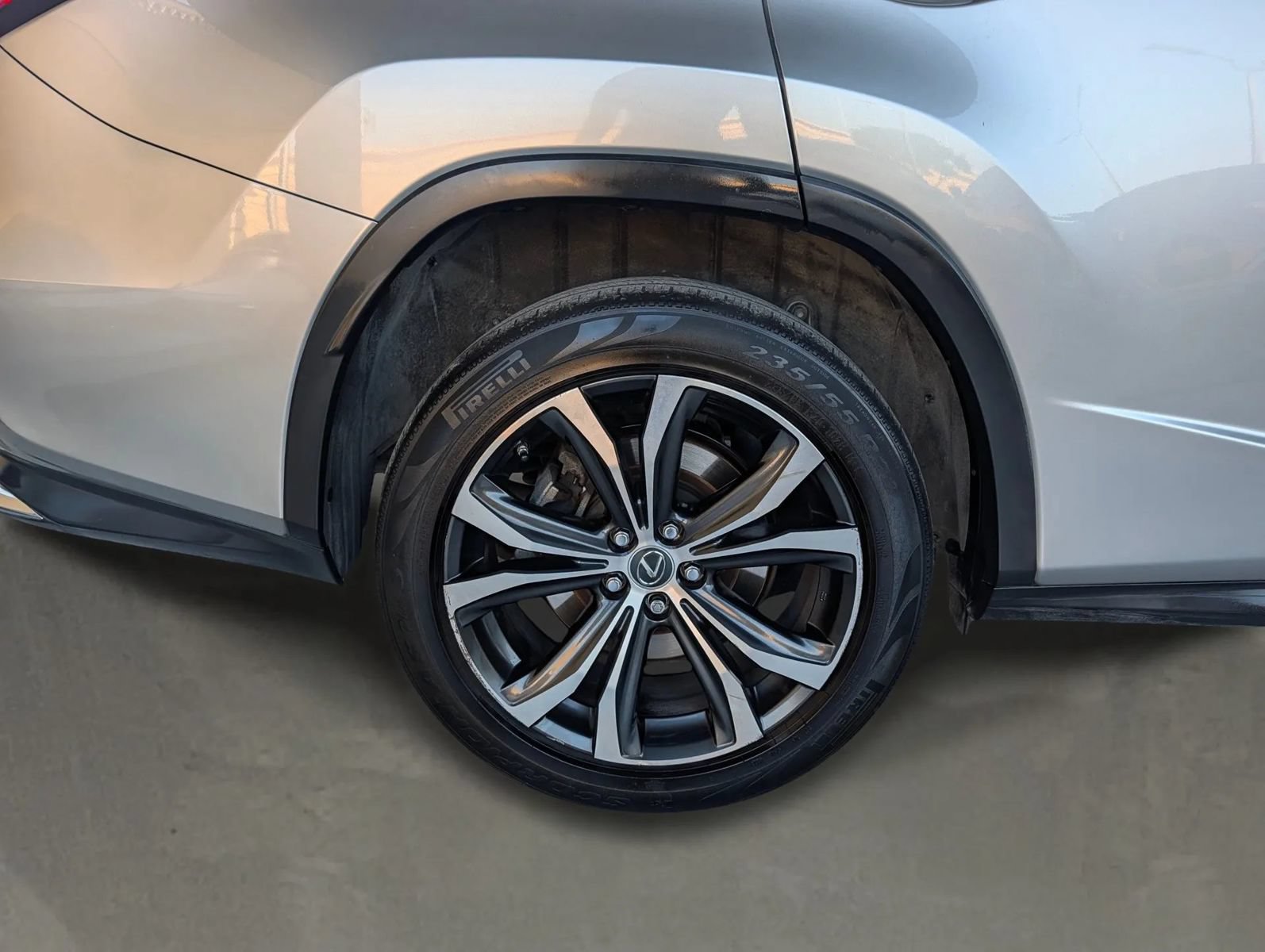 Used 2021 Lexus RX 350L FWD w/ Premium Package image 11