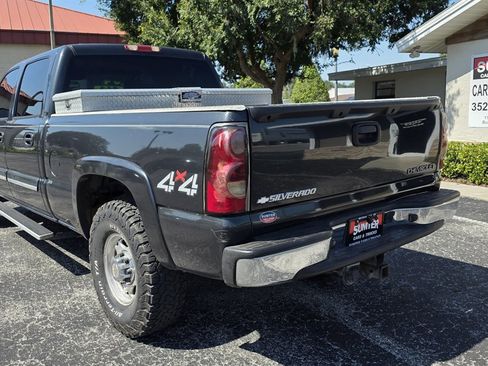 Used 2004 Chevrolet Silverado 2500 LS w/ Skid Plate Package image 3