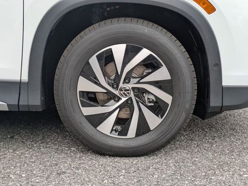 New 2026 Volkswagen Tiguan S FWD image 10