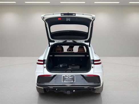 New 2026 Genesis GV70 2.5T Advanced image 9