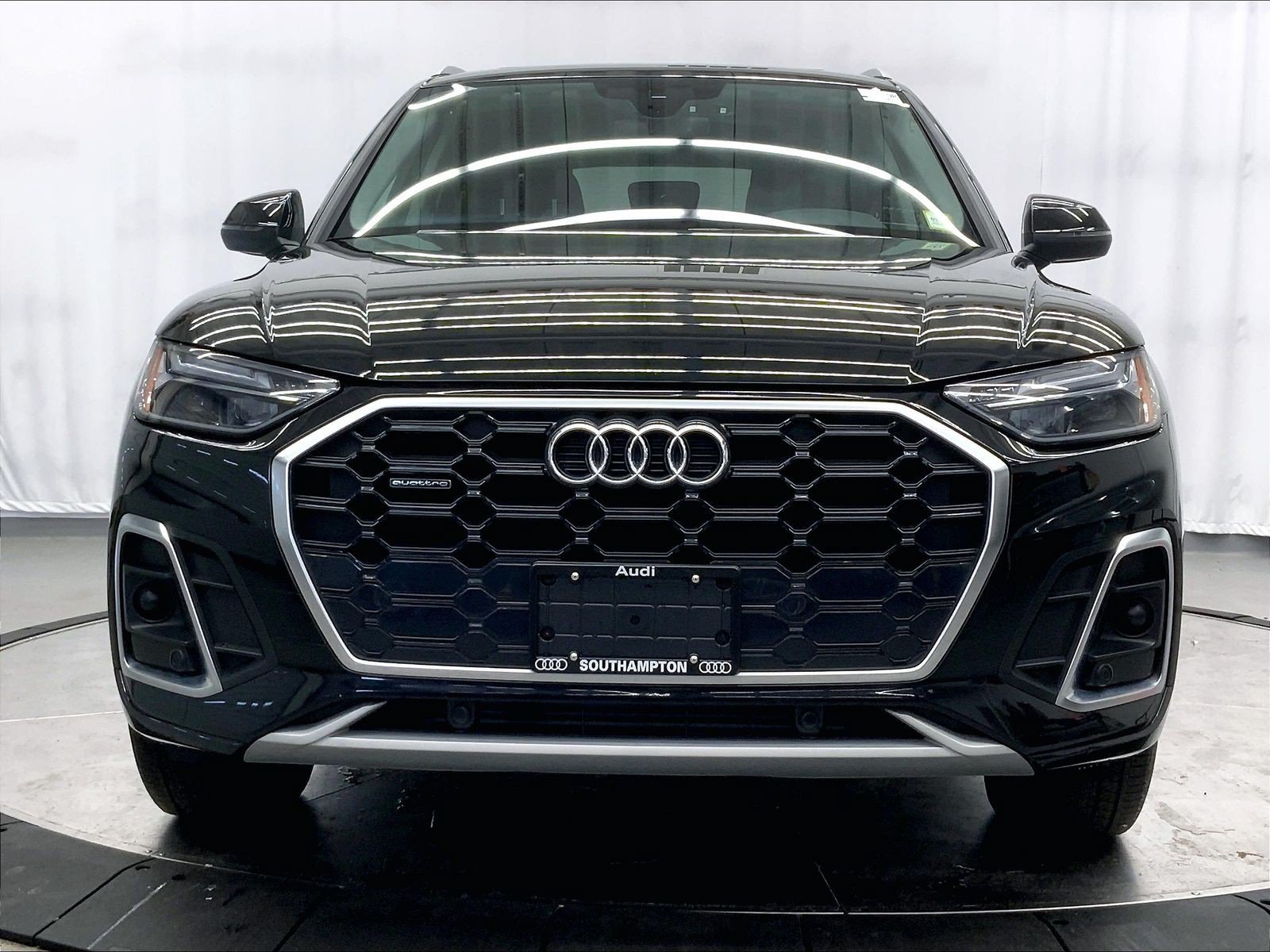Certified 2023 Audi Q5 2.0T Premium w/ Convenience Package AWD/4WD image 2