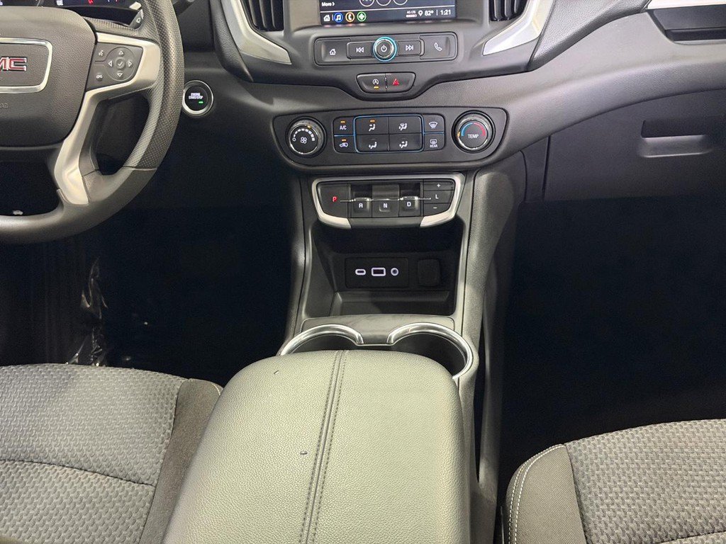 Used 2024 GMC Terrain SLE AWD/4WD image 14