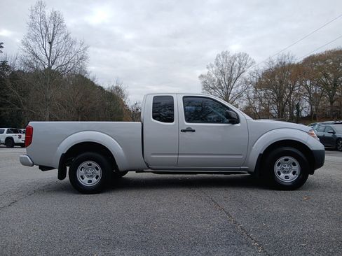 Used 2019 Nissan Frontier S image 5