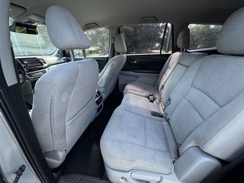 Used 2019 Honda Pilot EX image 39