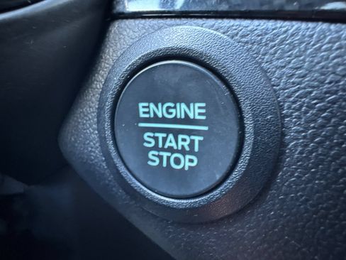 Used 2025 Ford Escape ST-Line FWD image 33