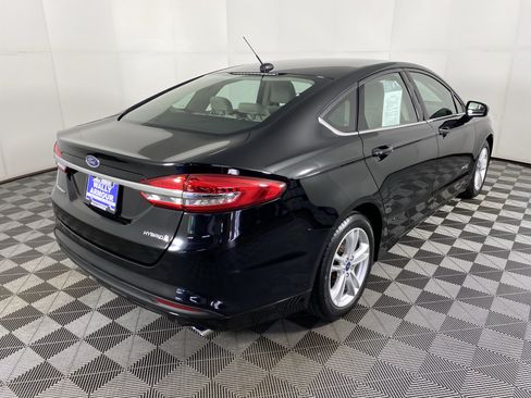 Used 2018 Ford Fusion S FWD image 3