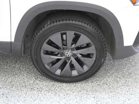 Used 2022 Volkswagen Taos S FWD image 5
