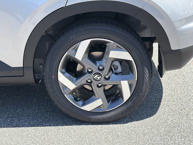 New 2026 Hyundai Venue SEL FWD image 21