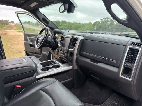 Used 2017 RAM 3500 Laramie Longhorn image 18