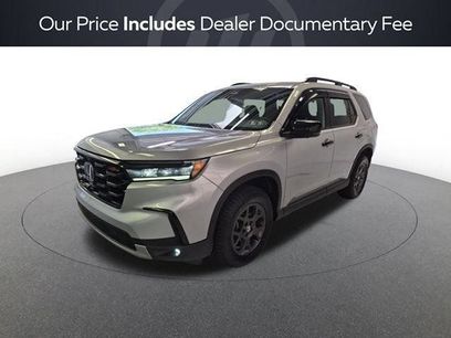 Certified 2025 Honda Pilot TrailSport