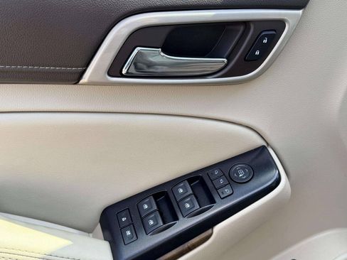 Used 2018 GMC Yukon XL Denali w/ Denali Ultimate Package AWD/4WD image 18