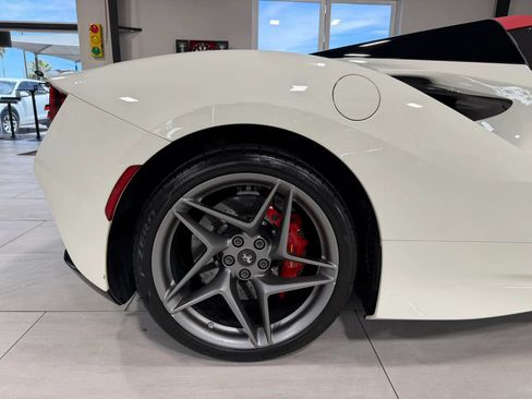 Used 2021 Ferrari F8 Tributo RWD image 48