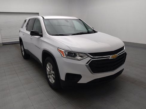 Used 2021 Chevrolet Traverse LS FWD image 13
