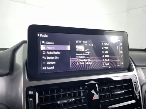 Used 2022 Lexus GX 460 Luxury w/ Sport Design Package image 15