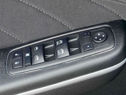 Used 2023 Dodge Charger SXT RWD image 27