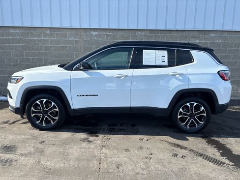 Used 2023 Jeep Compass Limited image 5