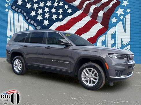 Certified 2025 Jeep Grand Cherokee L Laredo RWD image 1