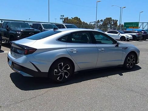 Used 2025 Hyundai Sonata SEL FWD image 8