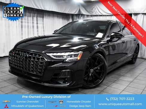 Used 2023 Audi S8 image 1