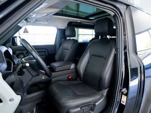 Used 2024 Land Rover Defender 90 S AWD/4WD image 32