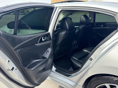 Used 2018 Nissan Maxima 3.5 SL image 41