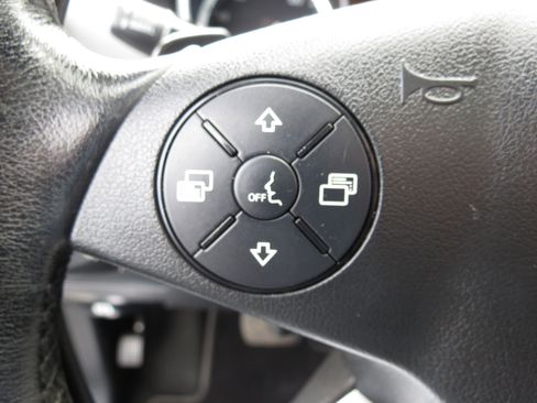 Used 2010 Mercedes-Benz GL 450 4MATIC image 13