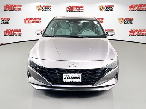 Used 2023 Hyundai Elantra SEL w/ Cargo Package FWD image 11