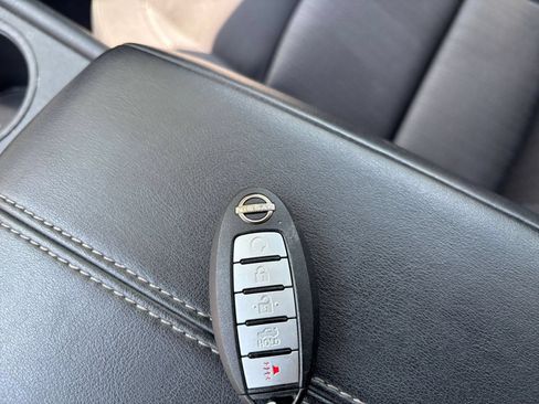 Used 2025 Nissan Altima 2.5 SV FWD image 18