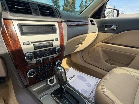 Used 2012 Ford Fusion SEL FWD image 15