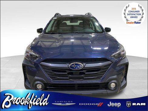 Used 2024 Subaru Outback Premium AWD/4WD image 2