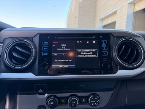 Used 2019 Toyota Tacoma SR5 RWD image 28