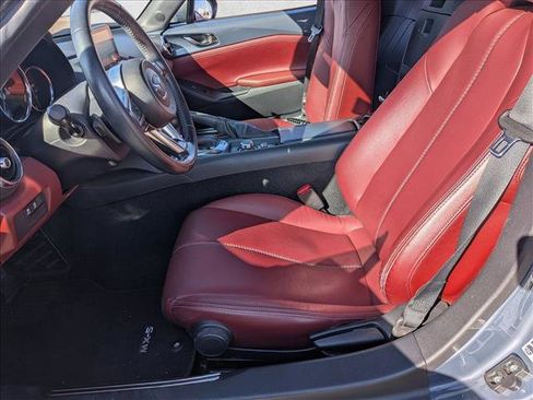Used 2020 MAZDA MX-5 Miata Grand Touring image 14