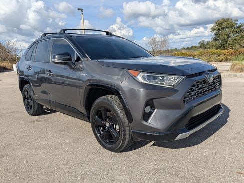 Used 2021 Toyota RAV4 XSE w/ XSE Grade Weather Package image 36