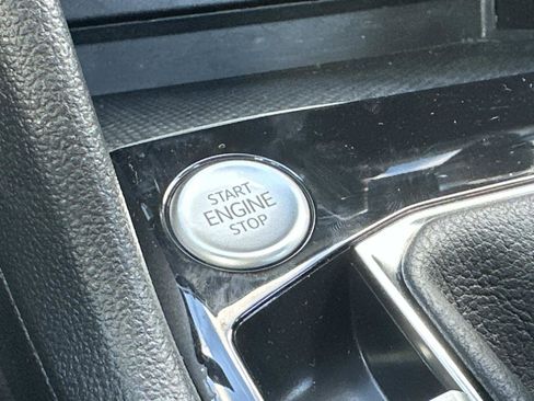 Used 2024 Volkswagen Taos S image 27