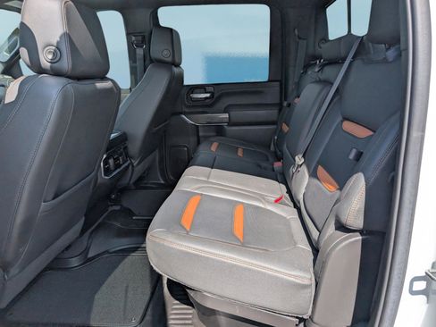 Used 2023 GMC Sierra 2500 AT4 w/ AT4 Preferred Package image 14