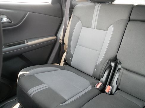 Used 2025 Chevrolet Blazer LT AWD/4WD image 12