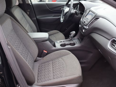 Used 2024 Chevrolet Equinox LT w/ LPO, Floor Liner Package FWD image 36