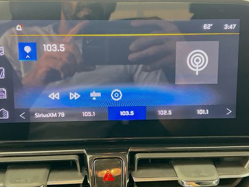 Used 2025 Chevrolet TrailBlazer RS w/ Convenience Package image 13