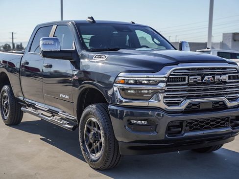 Used 2025 RAM 2500 Laramie image 3