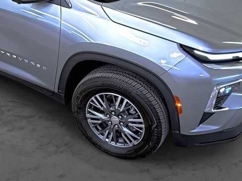 Used 2026 Chevrolet Traverse LT w/ Driver Confidence Package AWD/4WD image 15