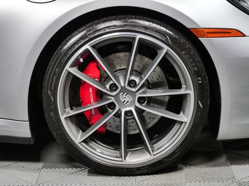 Certified 2024 Porsche 911 Carrera 4S AWD/4WD image 28