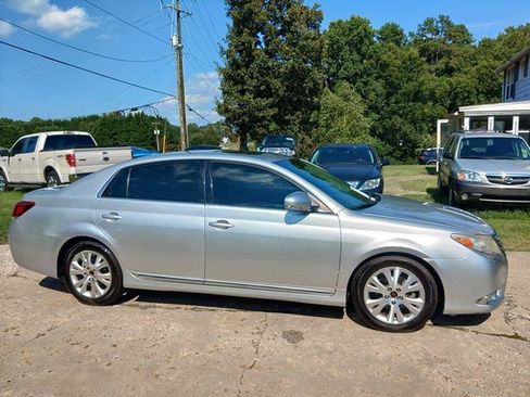 Used 2011 Toyota Avalon FWD image 6