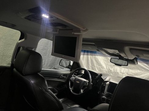 Used 2015 Chevrolet Suburban LT AWD/4WD image 30