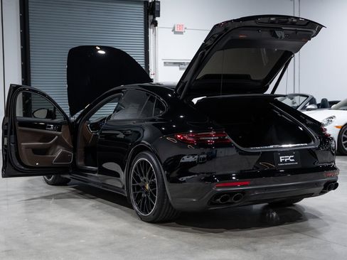Used 2020 Porsche Panamera 4S AWD/4WD image 42