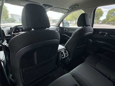 New 2026 Kia Sorento LX image 23