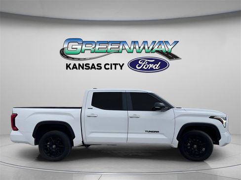 Used 2025 Toyota Tundra Limited image 9