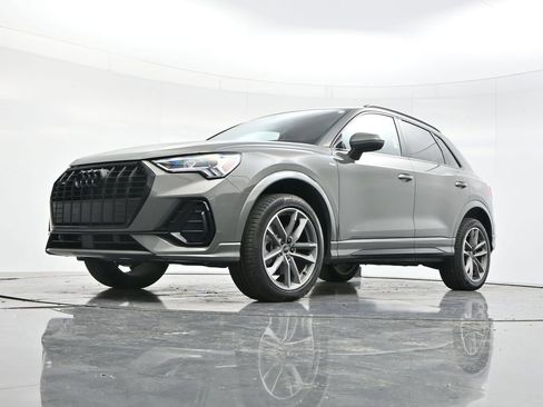 Used 2025 Audi Q3 2.0T Premium AWD/4WD image 42