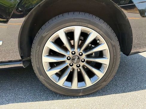 Used 2019 Lincoln Navigator Select w/ Cargo Package RWD image 22