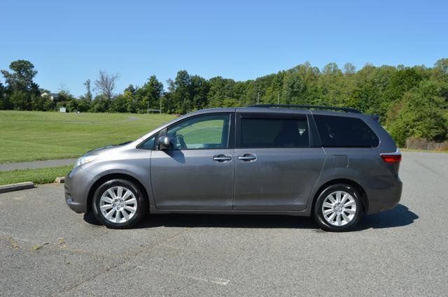 Used 2015 Toyota Sienna XLE Premium AWD/4WD image 73